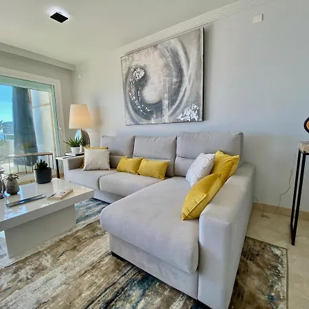 아파트 E18 Primera Linea Playa - Espectacular Duplex, Vistas Unicas- *